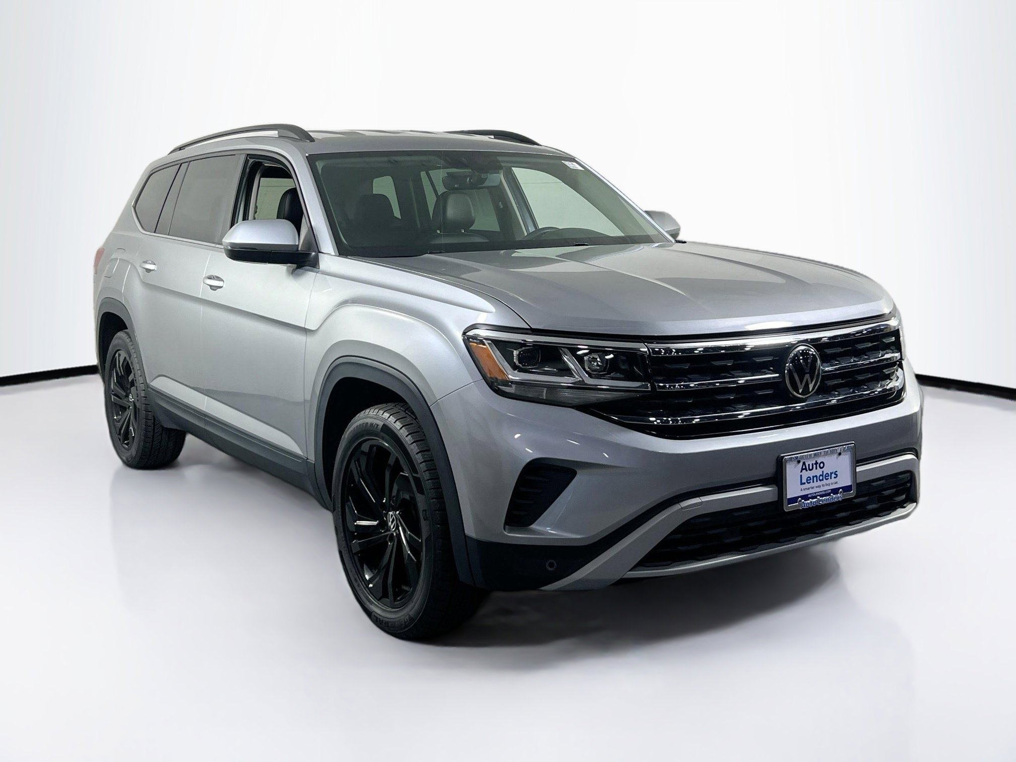 Used 2022 Volkswagen Atlas SE image 3