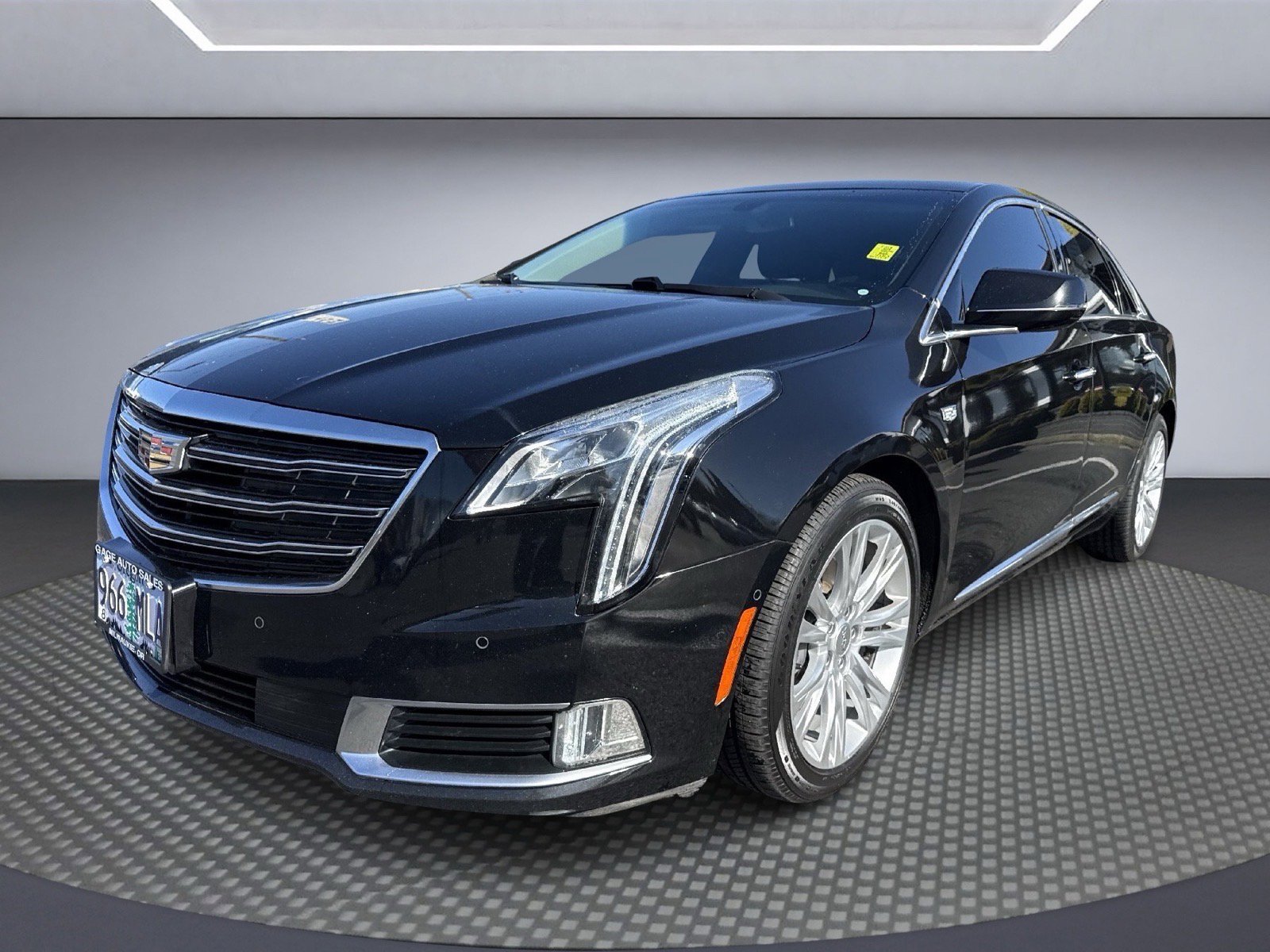 Used 2019 Cadillac XTS Luxury image 1