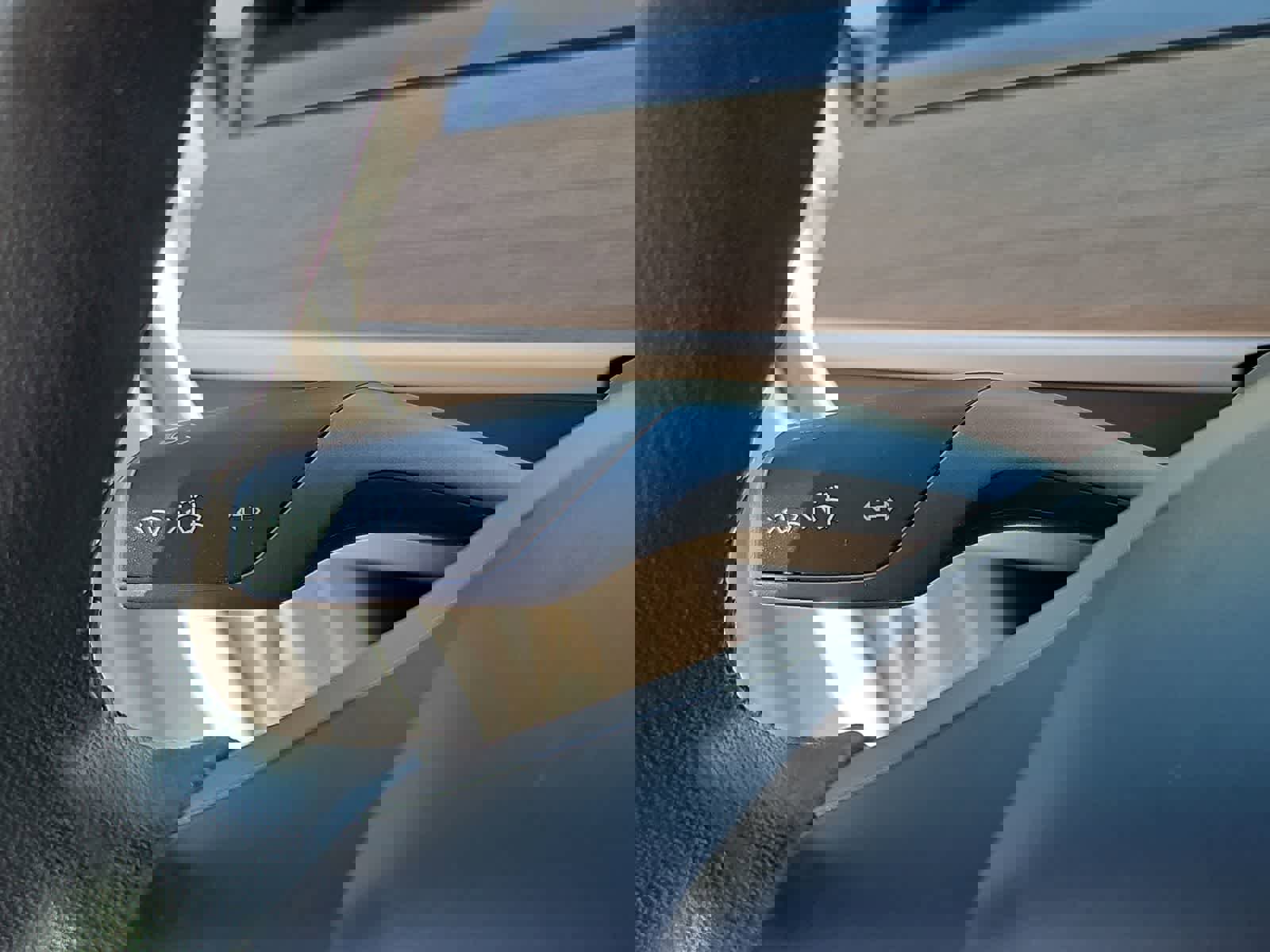 Used 2020 Tesla Model 3 Long Range image 24