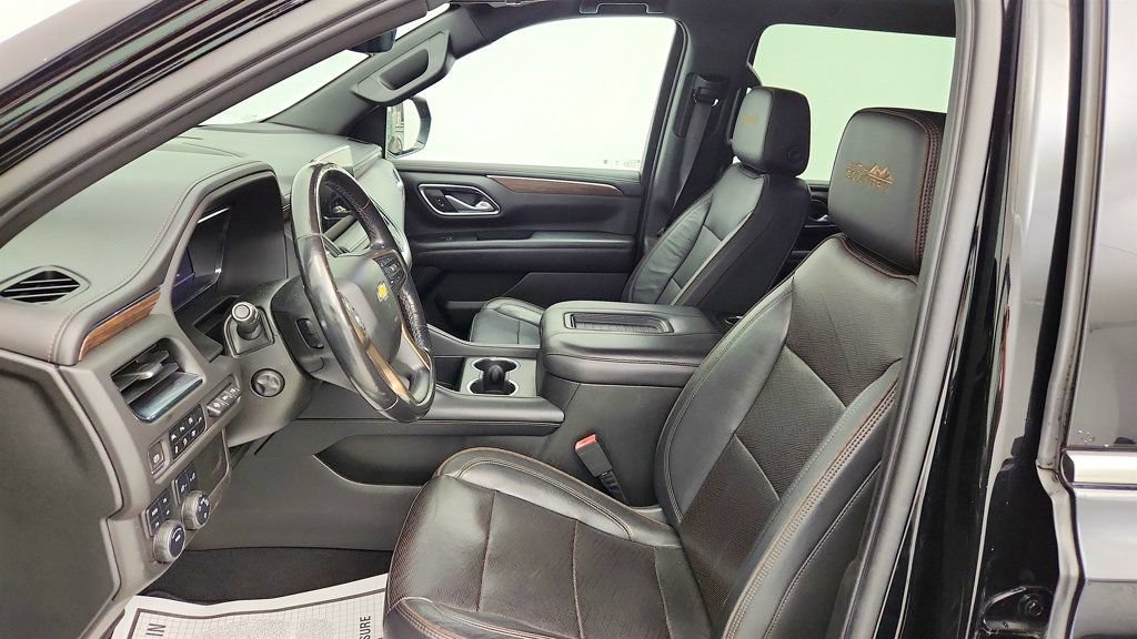 Used 2022 Chevrolet Suburban High Country AWD/4WD image 19