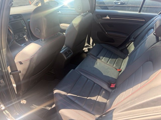 Used 2017 Volkswagen GTI SE FWD image 9