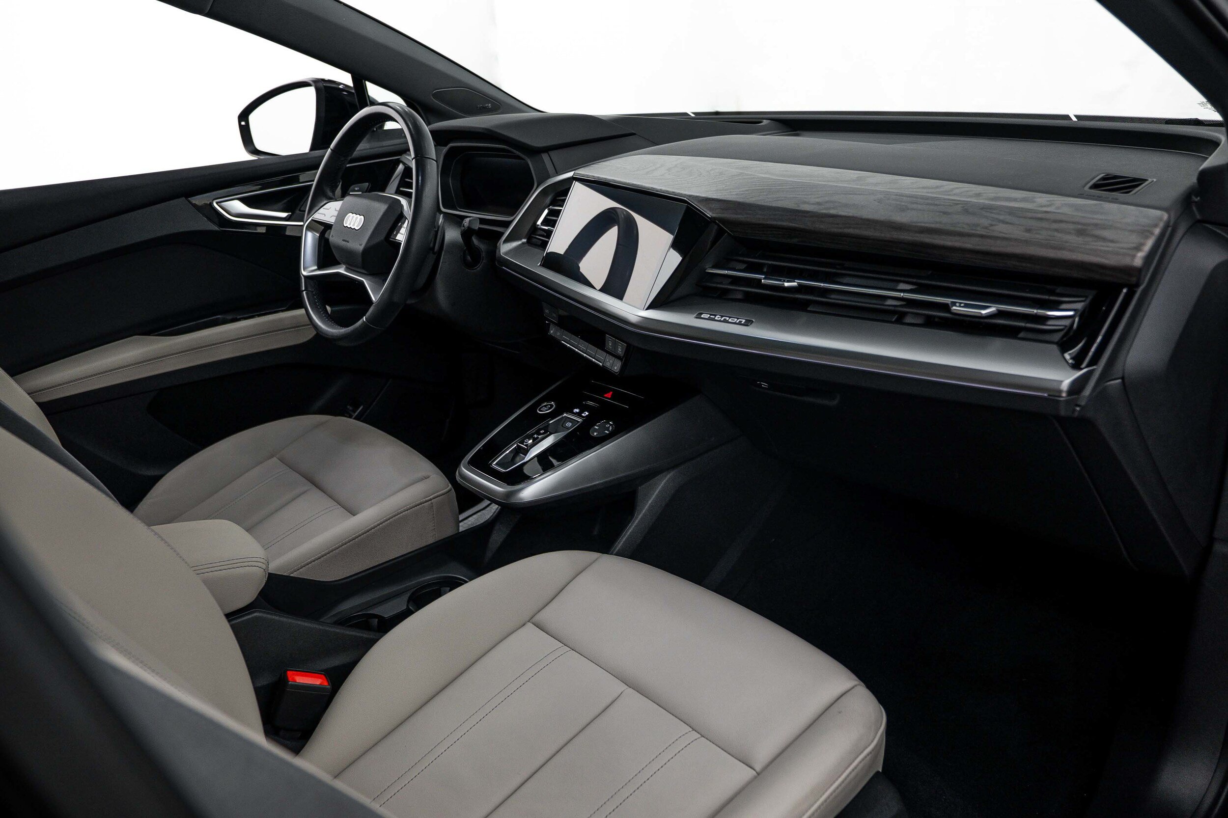 Certified 2023 Audi Q4 e-tron Prestige AWD/4WD image 11