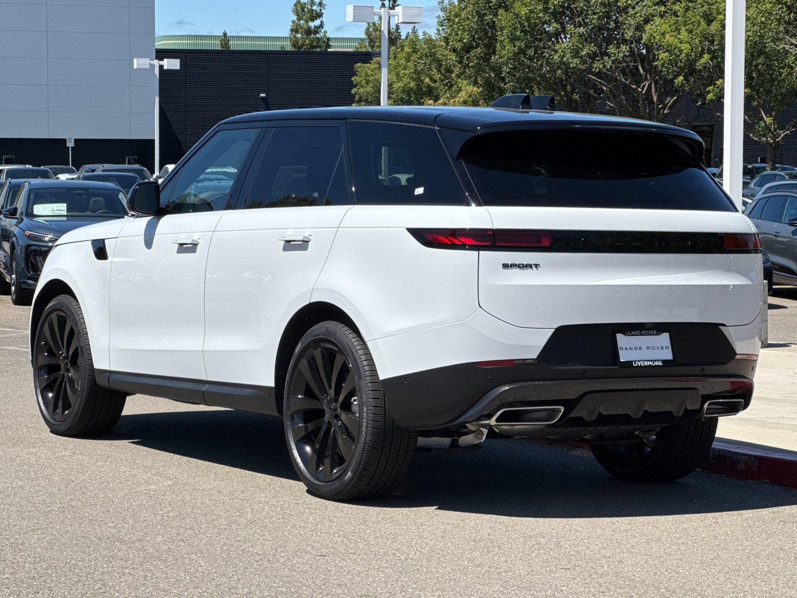 New 2026 Land Rover Range Rover Sport SE AWD/4WD image 4