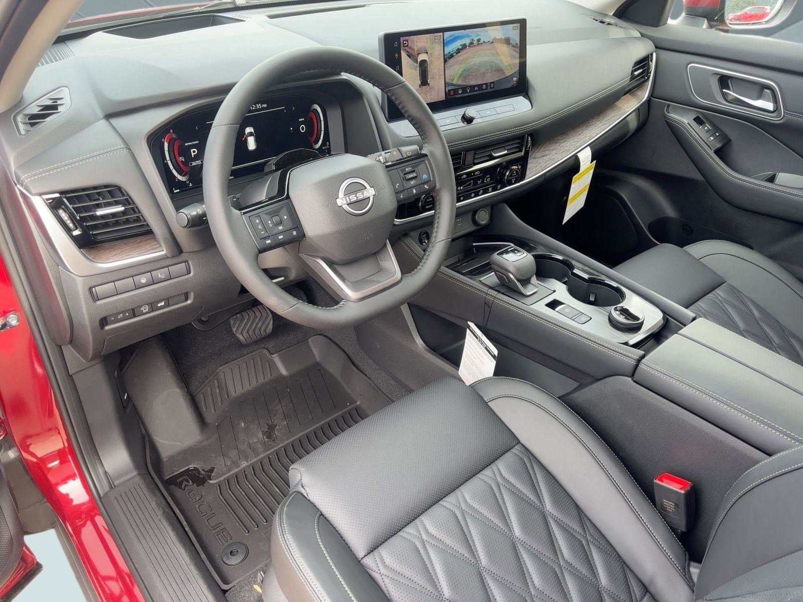 New 2026 Nissan Rogue Platinum w/ Tech Package AWD/4WD image 4