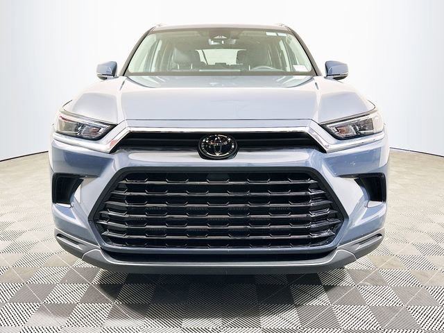 Certified 2025 Toyota Grand Highlander XLE image 3