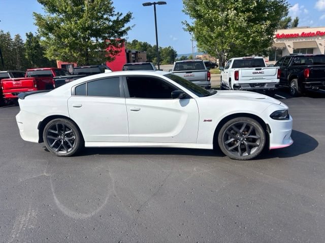 Used 2023 Dodge Charger R/T w/ Plus Group RWD image 4