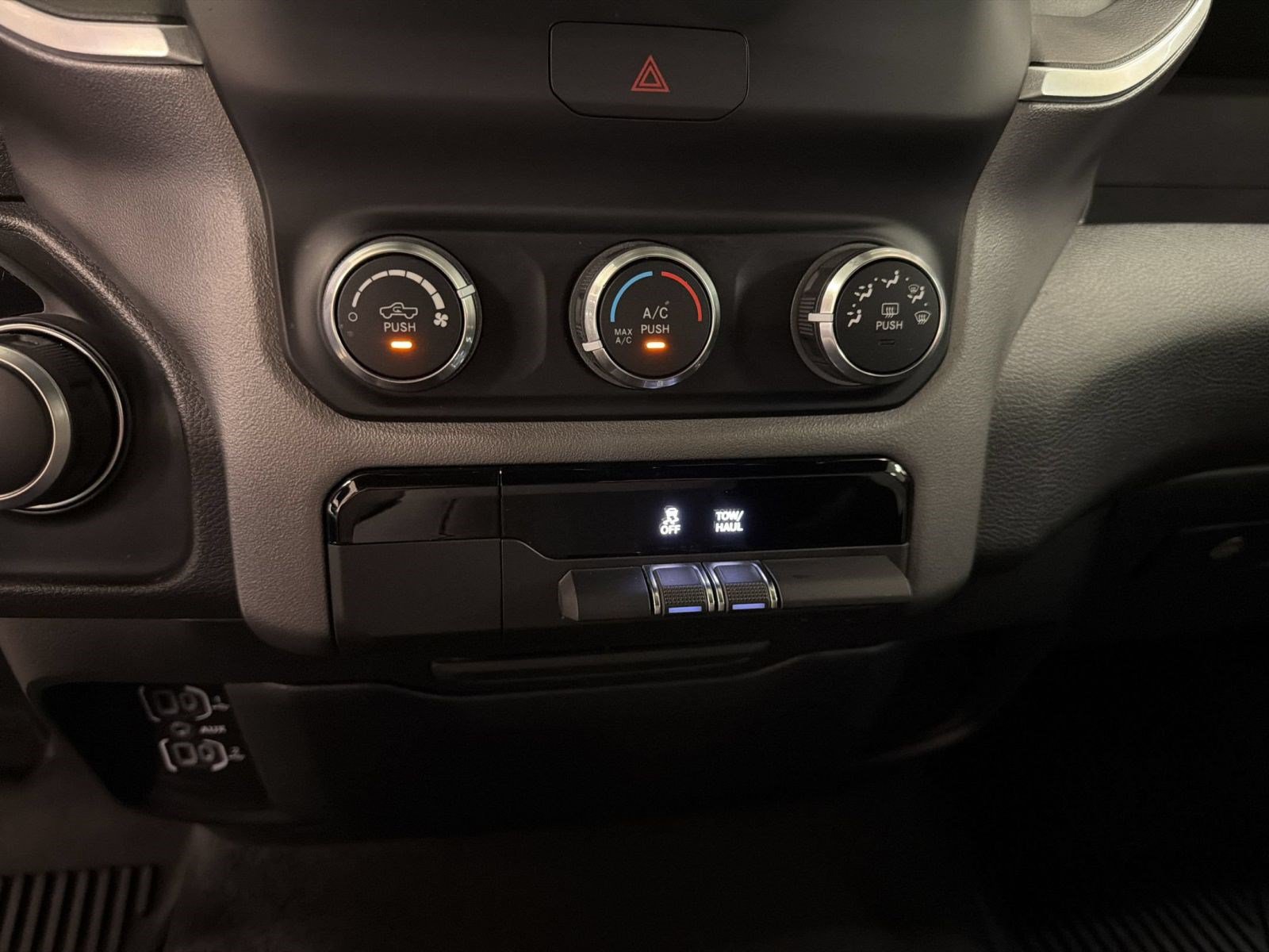Used 2023 RAM 1500 Big Horn RWD image 18