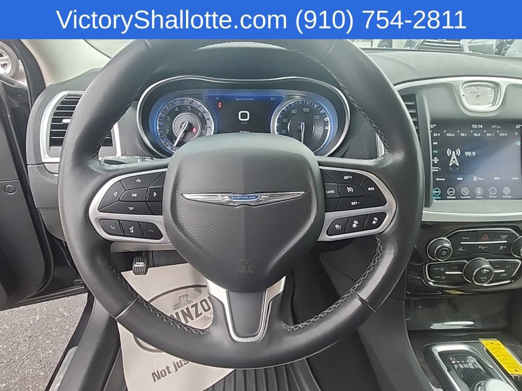 Used 2021 Chrysler 300 Touring L RWD image 9