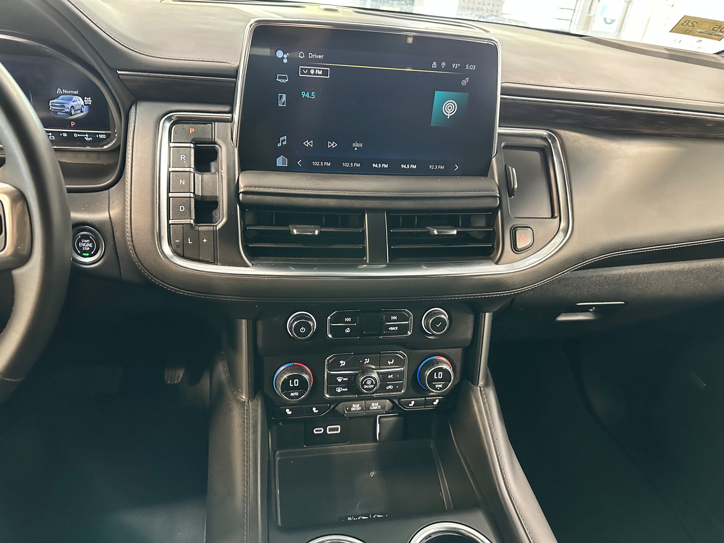 Used 2024 Chevrolet Suburban LT AWD/4WD image 9