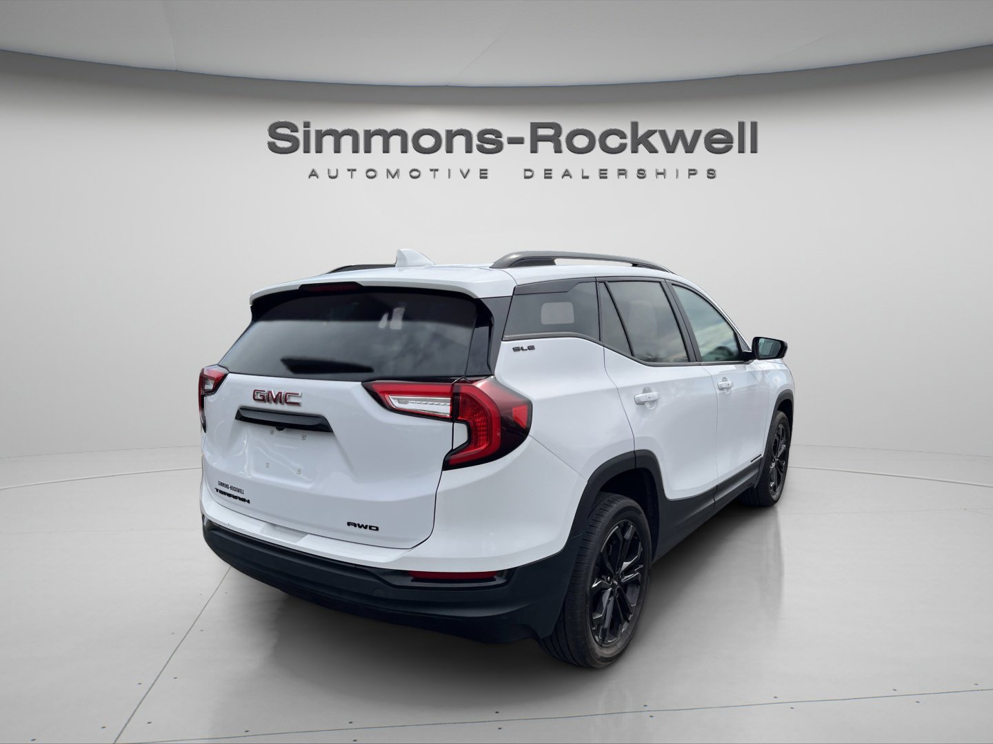 Used 2022 GMC Terrain SLE w/ Driver Convenience Package AWD/4WD image 5