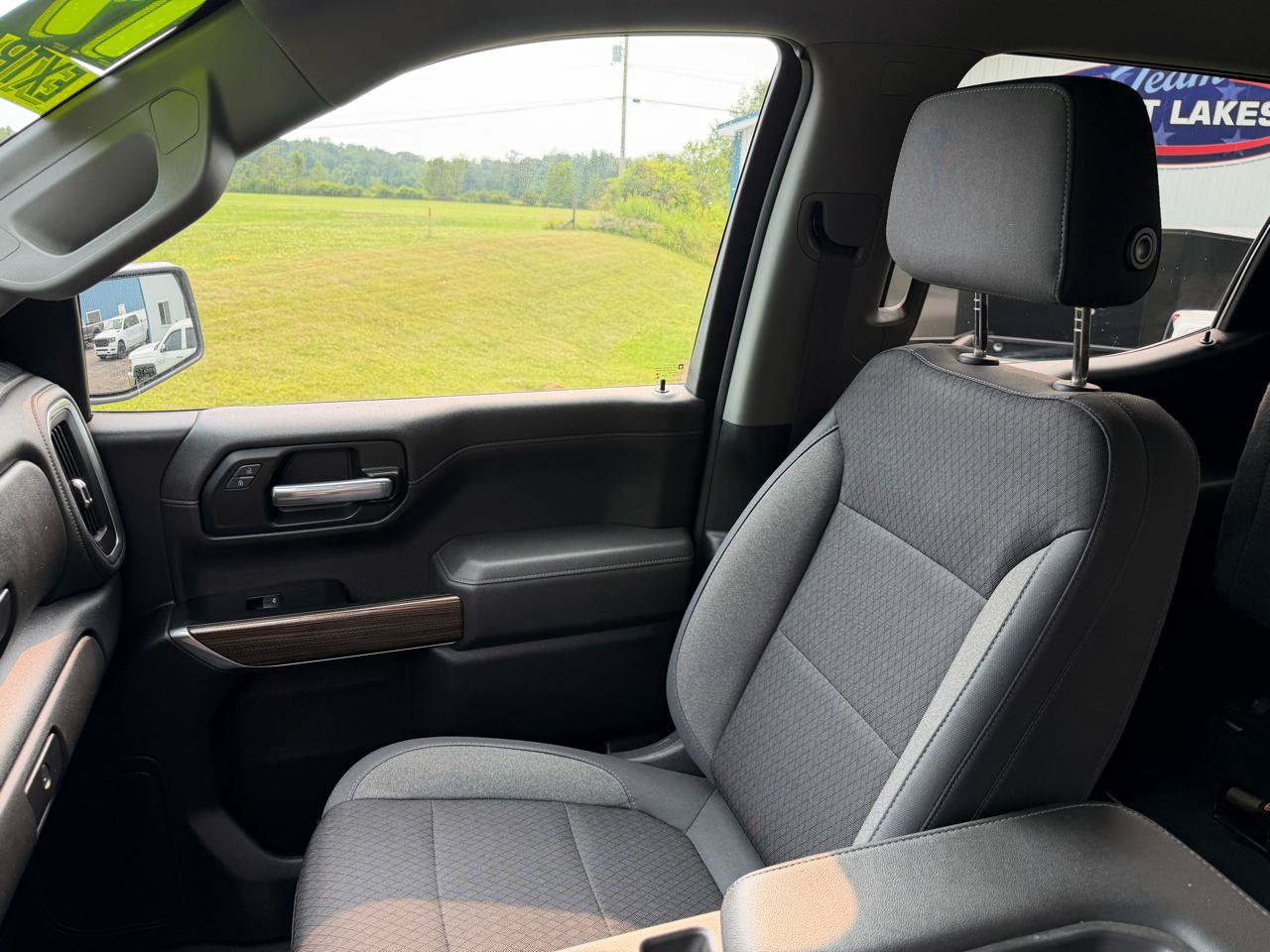 Used 2019 Chevrolet Silverado 1500 LT AWD/4WD image 29