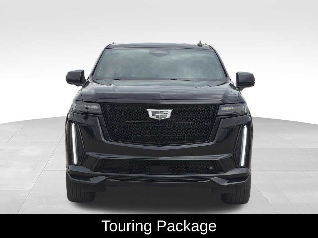 Used 2023 Cadillac Escalade ESV V AWD/4WD image 3