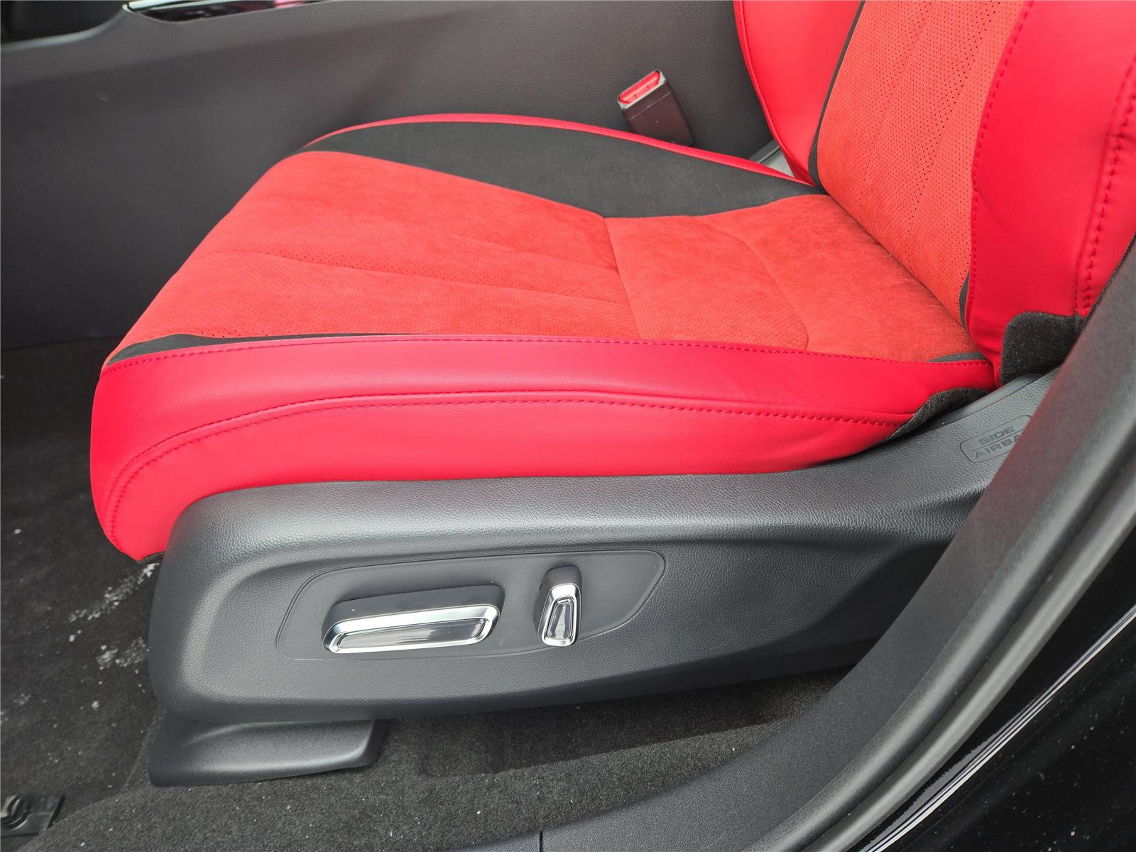 New 2025 Acura ADX A-Spec image 19