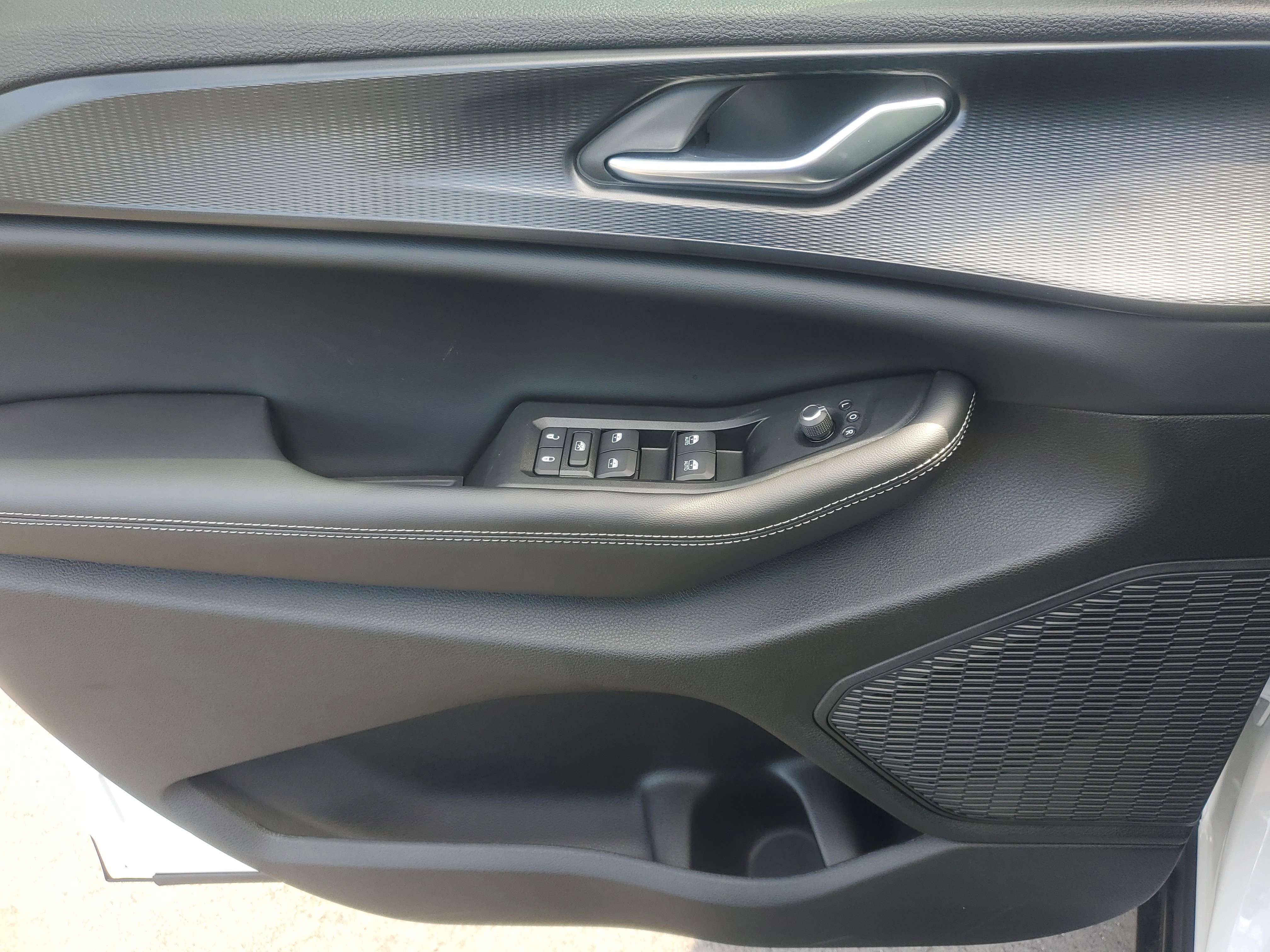New 2026 Jeep Grand Cherokee Laredo RWD image 12