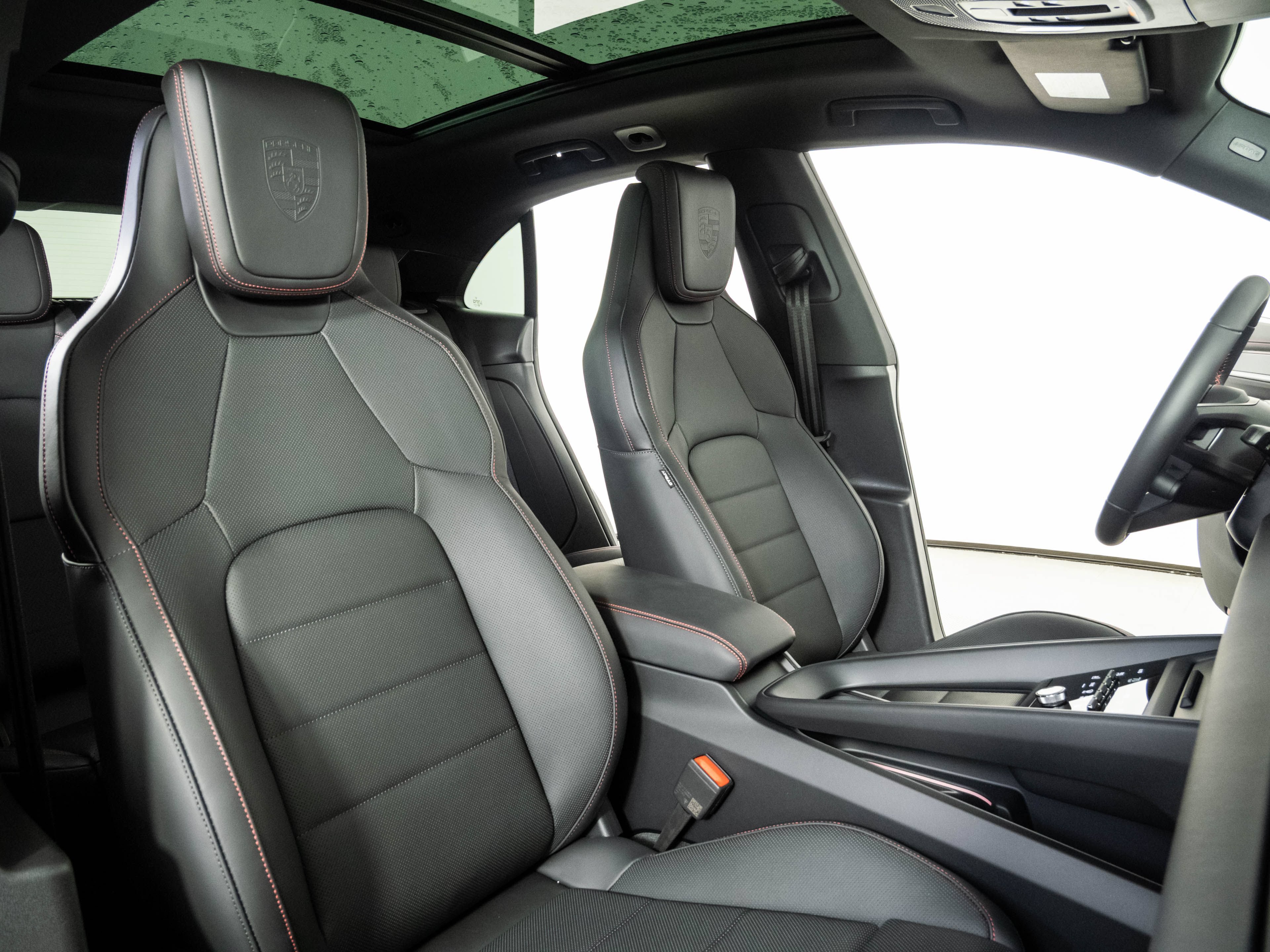 New 2026 Porsche Macan 4S Electric AWD/4WD image 24
