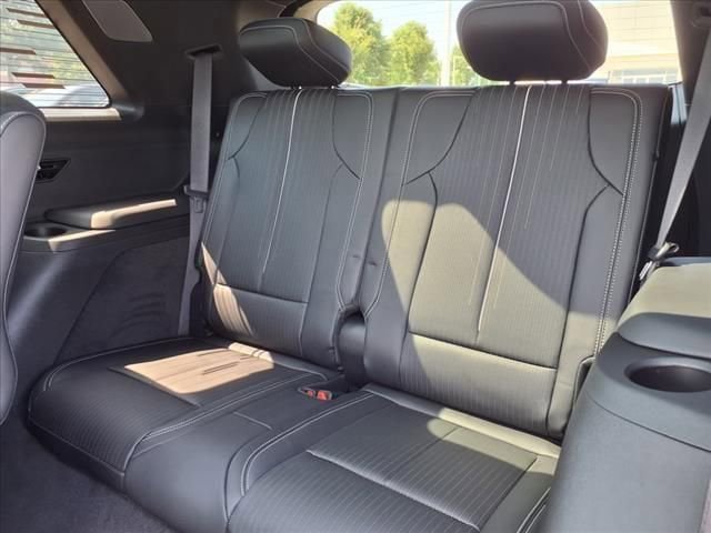 New 2026 Cadillac Vistiq Luxury image 20