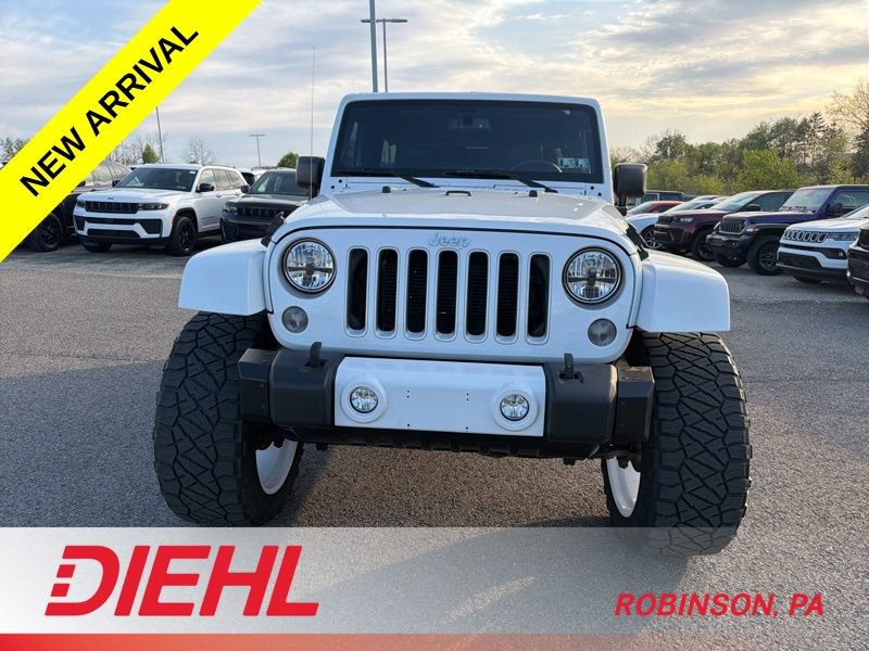 Used 2016 Jeep Wrangler Unlimited Sahara w/ Connectivity Group AWD/4WD image 2