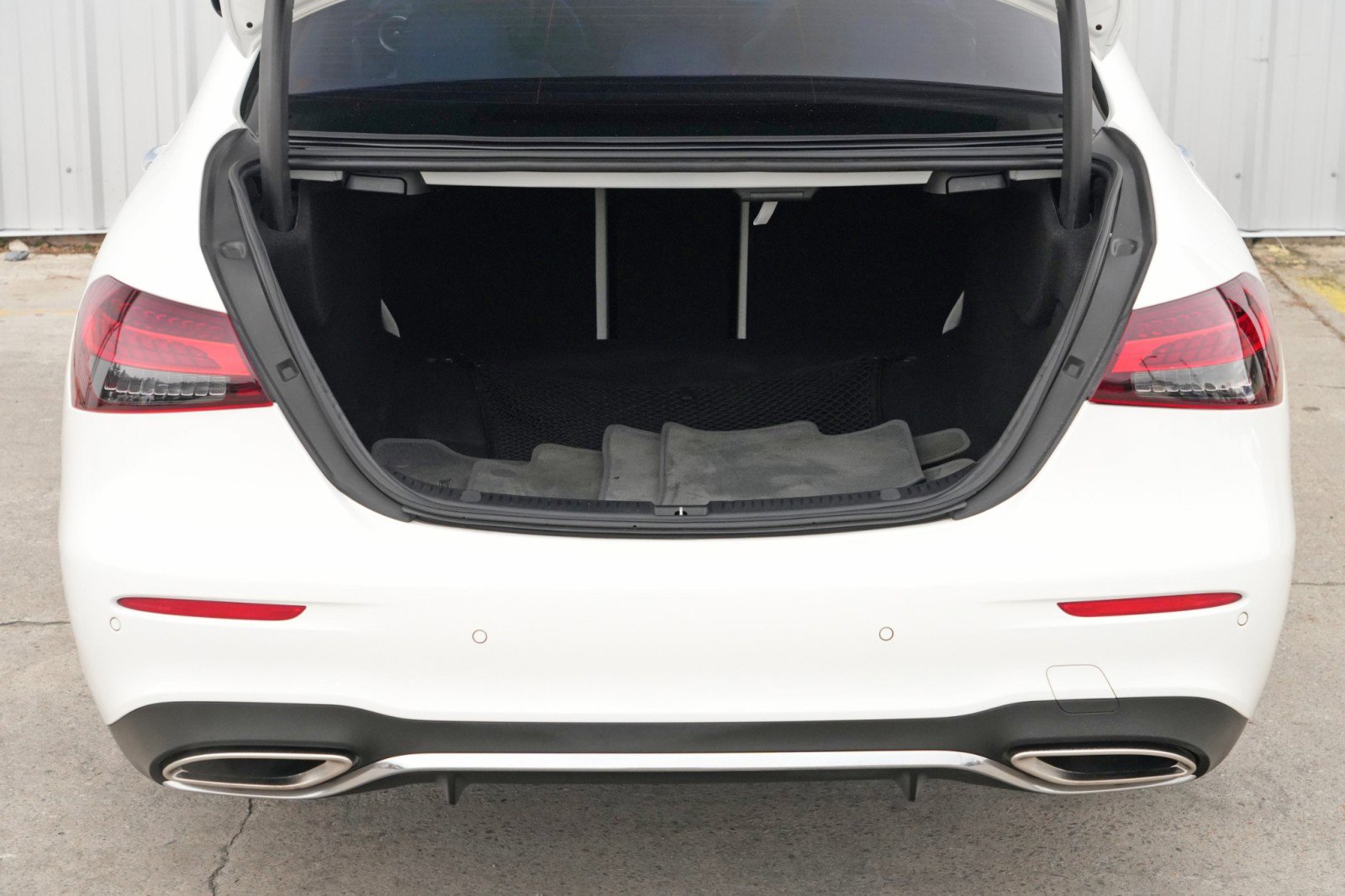 Used 2021 Mercedes-Benz E 350 Sedan w/ Premium Package image 9