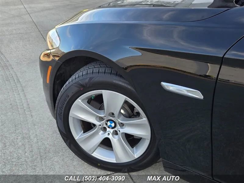 Used 2013 BMW 528i Sedan image 37