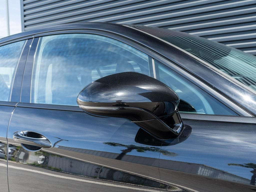 Used 2021 Porsche Panamera 4 AWD/4WD image 16