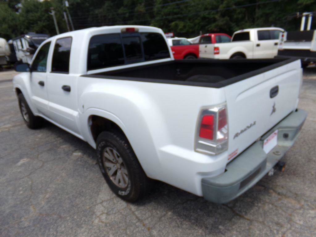 Used 2008 Mitsubishi Raider LS image 5