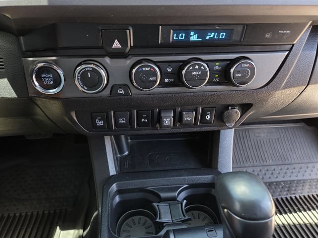 Used 2022 Toyota Tacoma TRD Off-Road w/ Technology Package AWD/4WD image 12