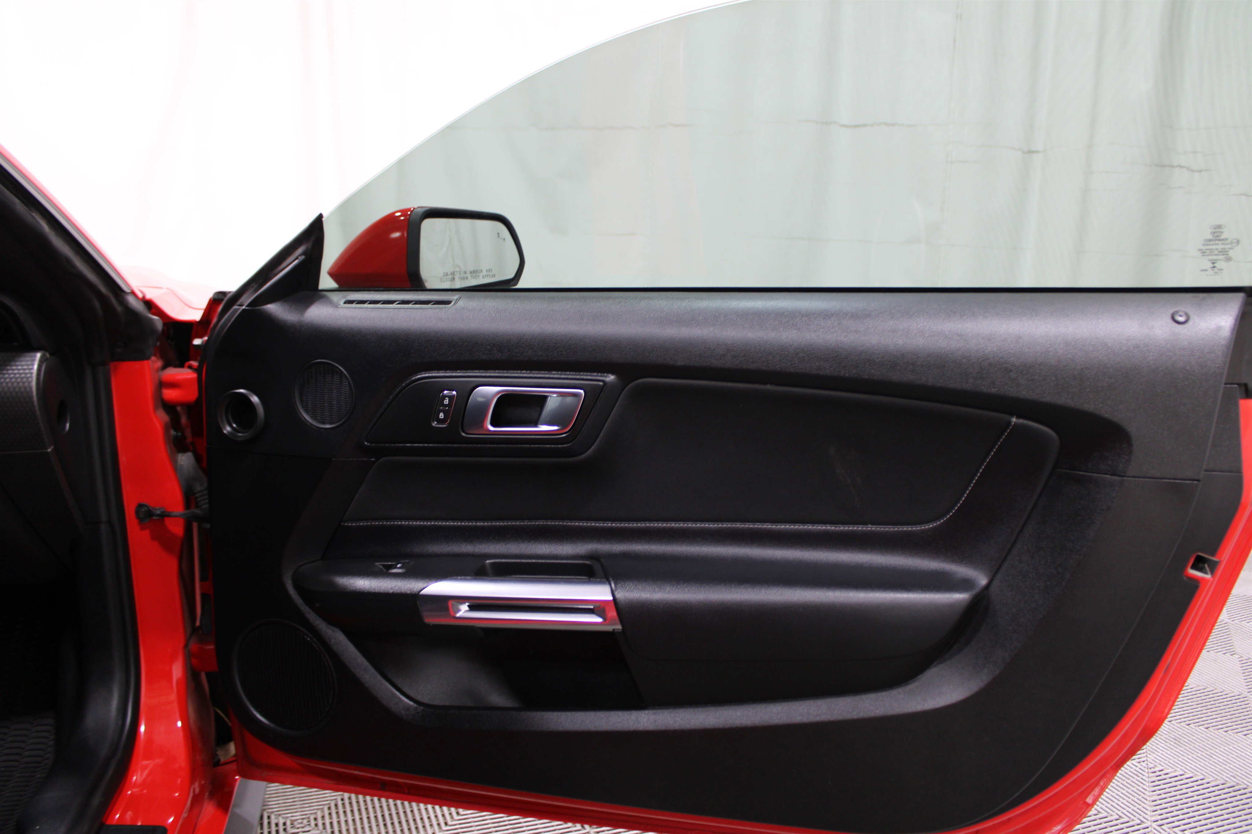 Used 2021 Ford Mustang EcoBoost w/ 2.3L High Performance Package image 28