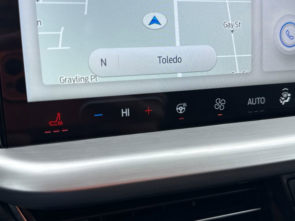 Used 2023 Ford Escape Platinum image 32