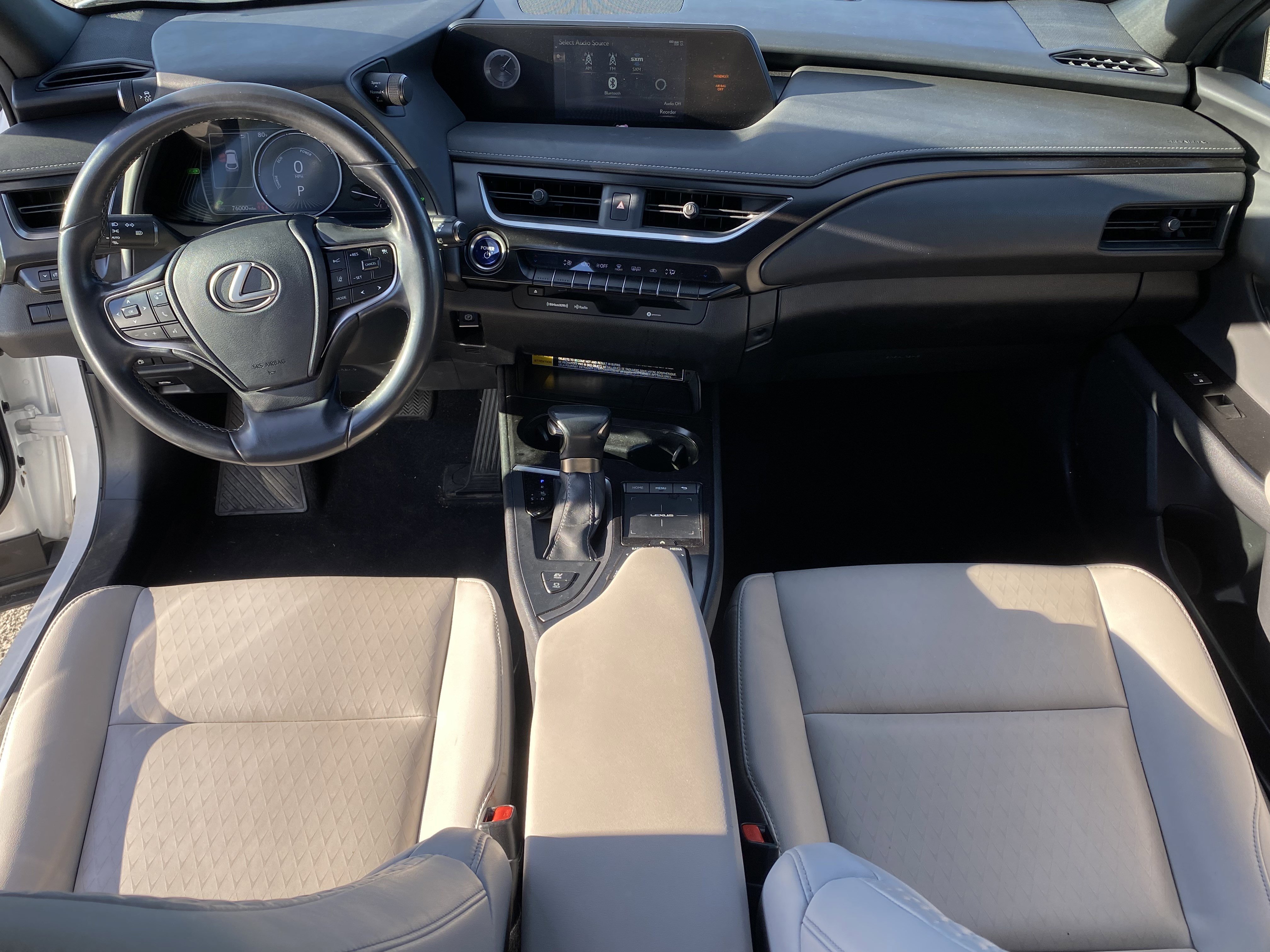 Used 2022 Lexus UX 250h w/ Accessory Package (Z1) image 21