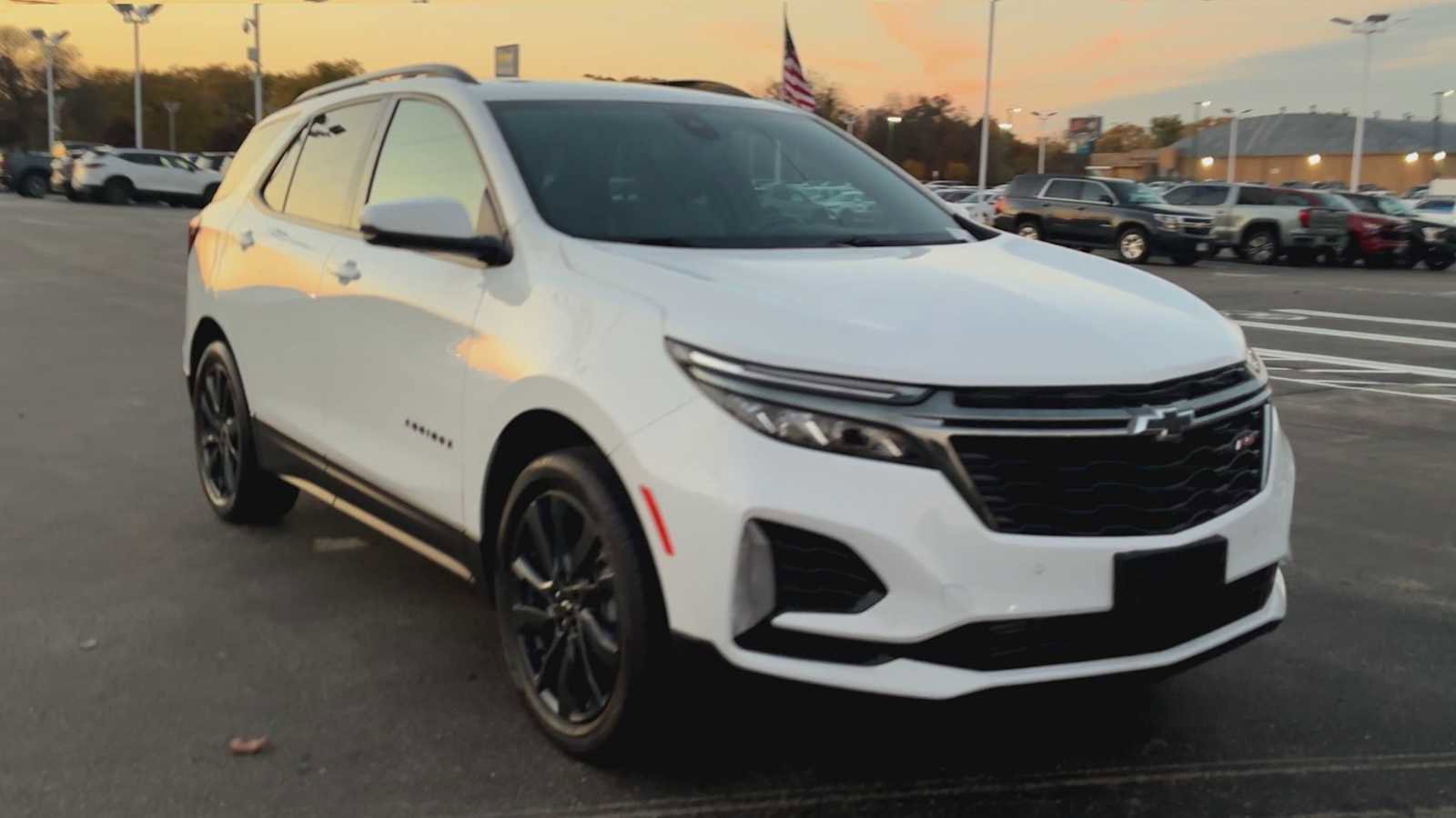 Certified 2022 Chevrolet Equinox RS w/ RS Leather Package image 8