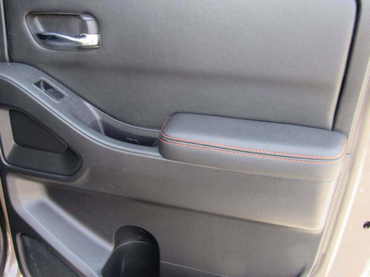 Used 2023 Nissan Frontier PRO-4X w/ Pro-4X Premium Package image 45