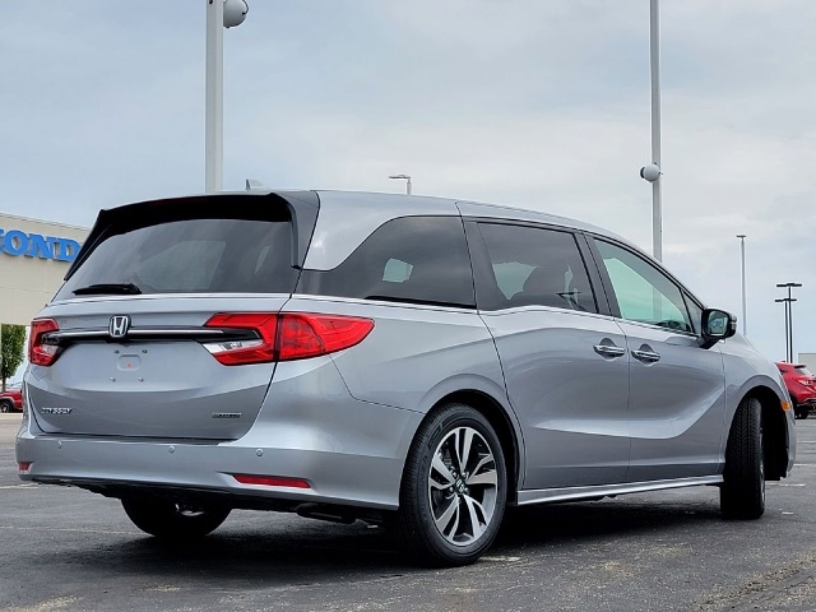Used 2024 Honda Odyssey Touring image 9