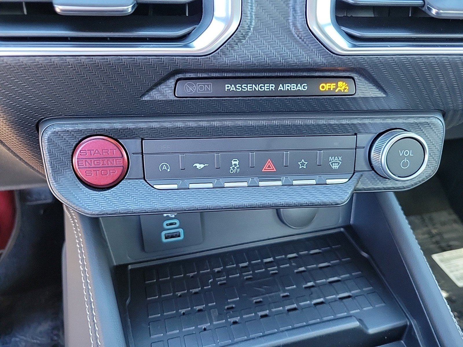 Used 2024 Ford Mustang Premium image 21