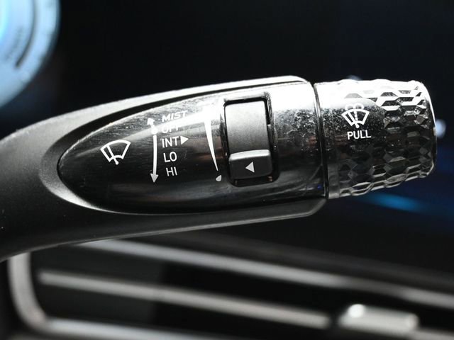 Used 2023 Hyundai Elantra Limited FWD image 27