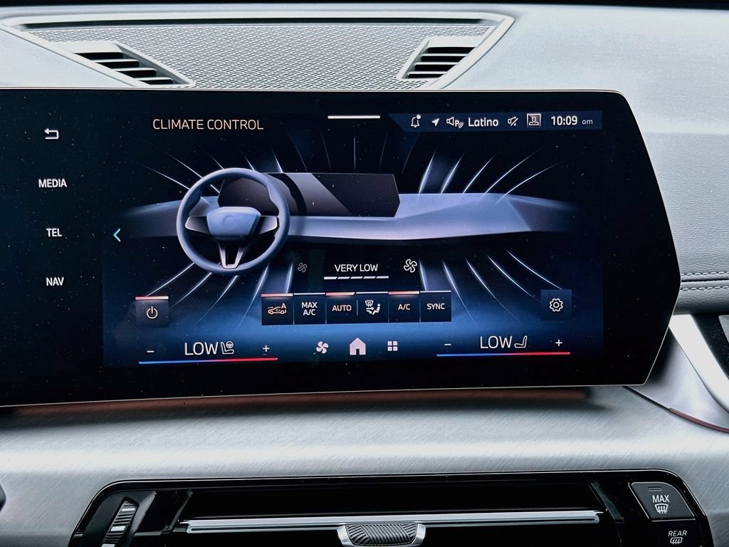 New 2027 BMW X1 xDrive28i AWD/4WD image 16