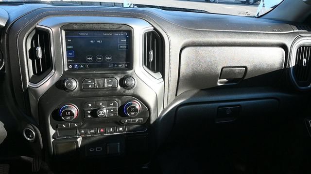 Used 2021 Chevrolet Silverado 1500 LT AWD/4WD image 9
