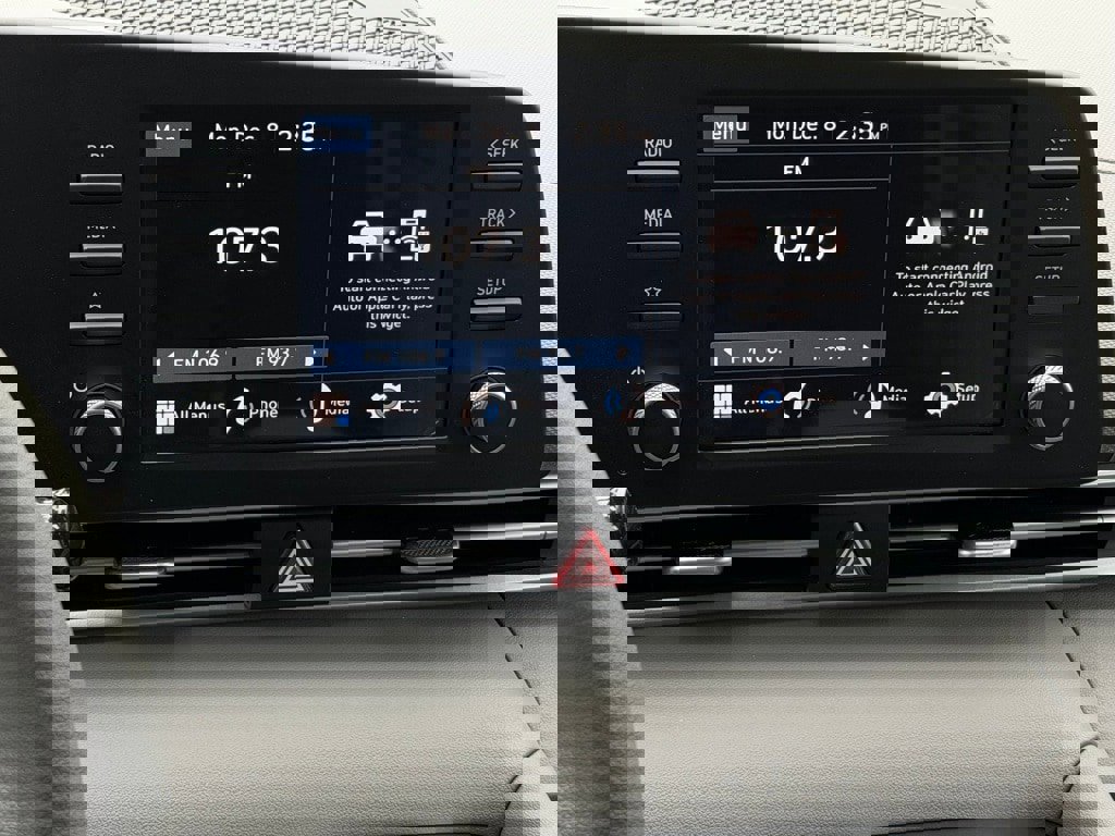 Certified 2025 Hyundai Elantra SE w/ Cargo Package image 14