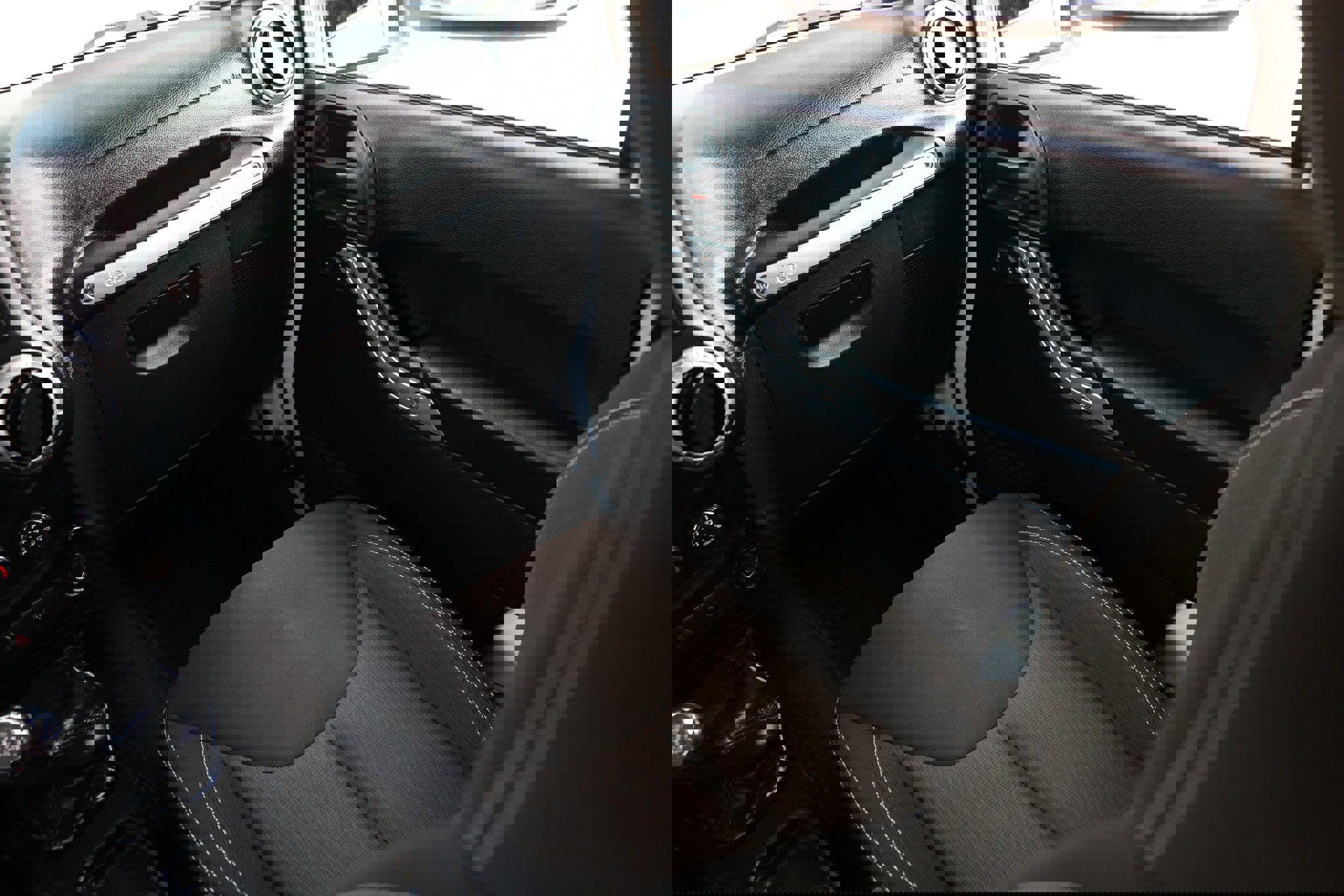 Used 2015 Jeep Wrangler Sahara w/ Connectivity Group image 21