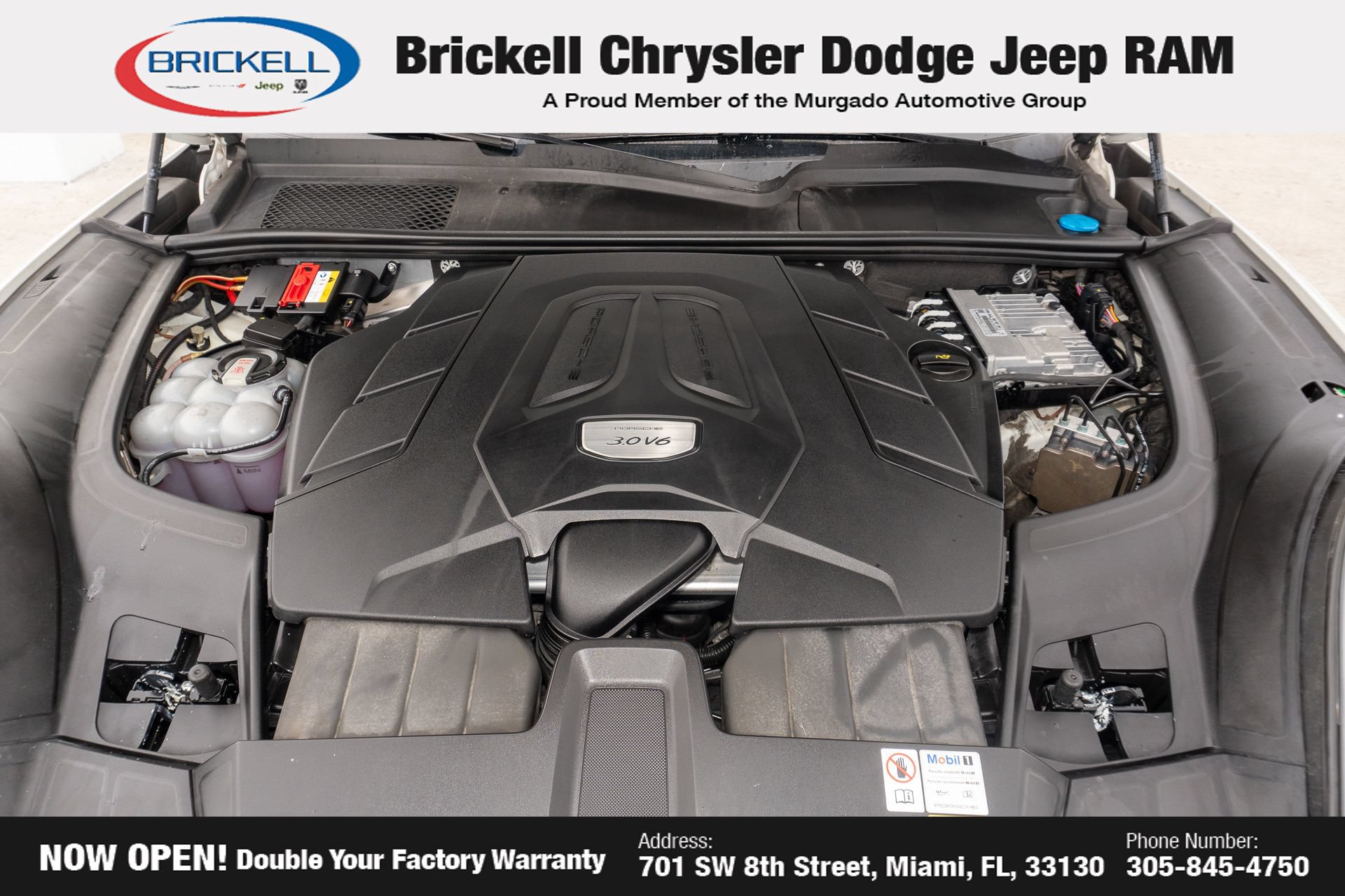 Used 2022 Porsche Cayenne Platinum Edition AWD/4WD image 36
