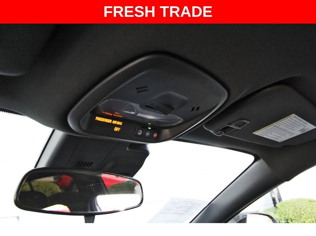 Used 2024 Buick Envista Sport Touring w/ Convenience I Package FWD image 21