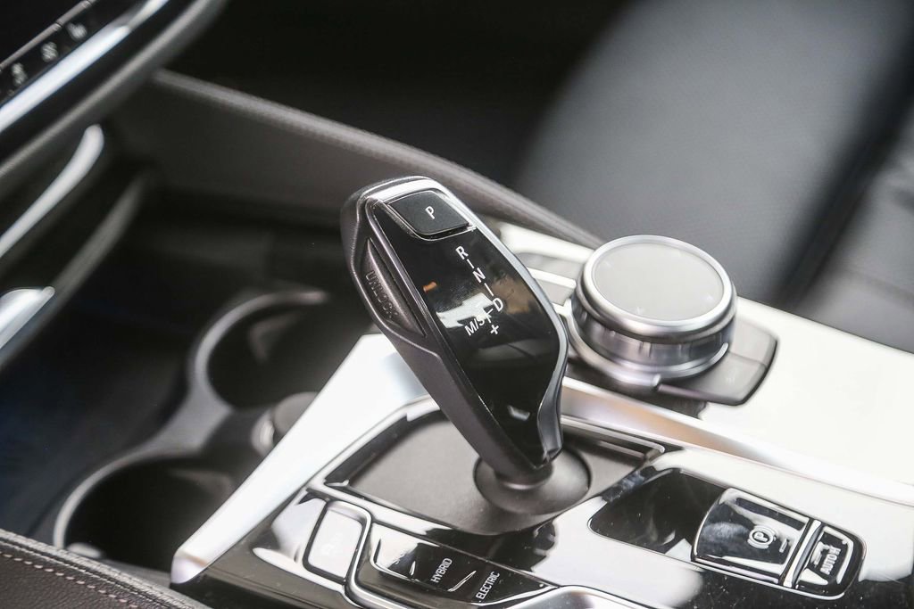 Certified 2023 BMW 530e w/ M Sport Package RWD image 16