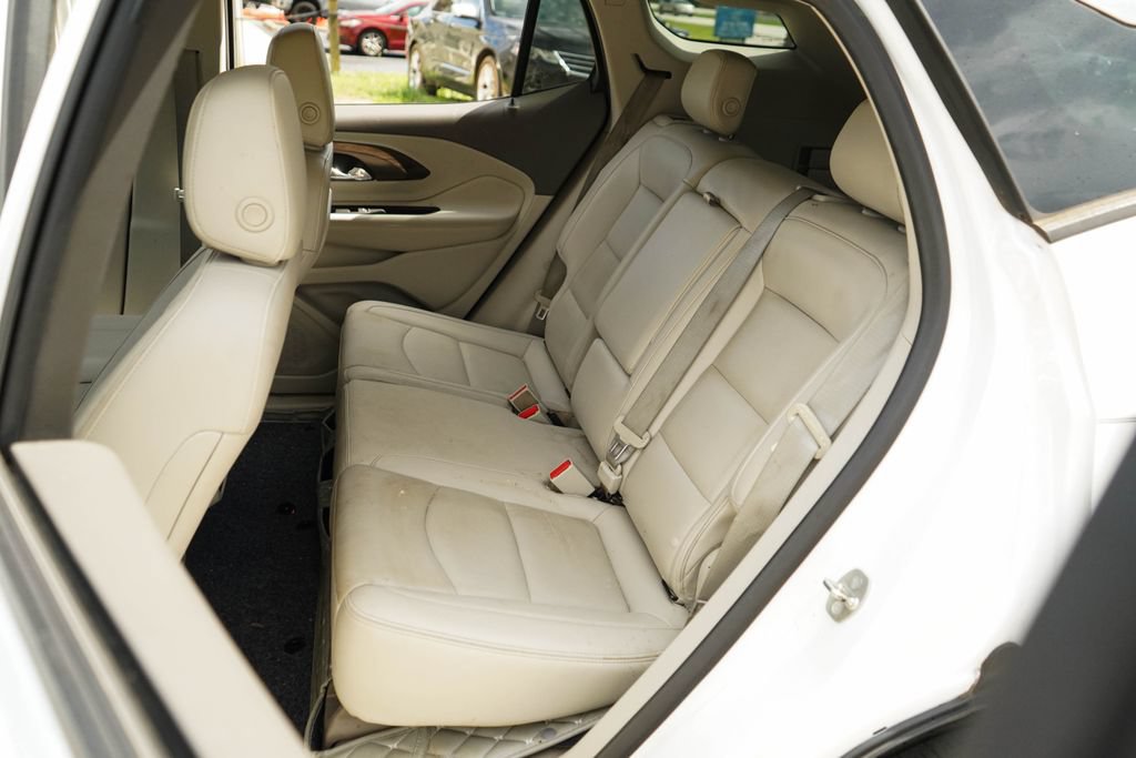 Used 2018 GMC Terrain Denali w/ Advanced Safety Package FWD image 9