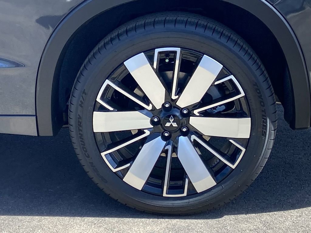 New 2026 Mitsubishi Outlander SEL FWD image 30