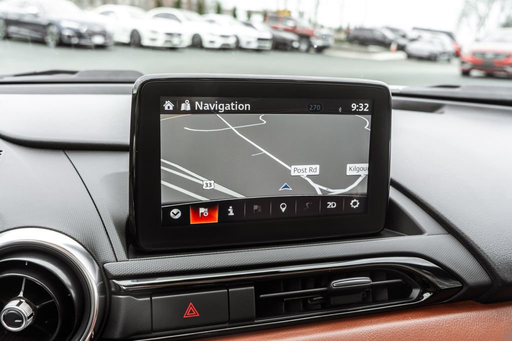 Used 2019 MAZDA MX-5 Miata RF Grand Touring RWD image 12