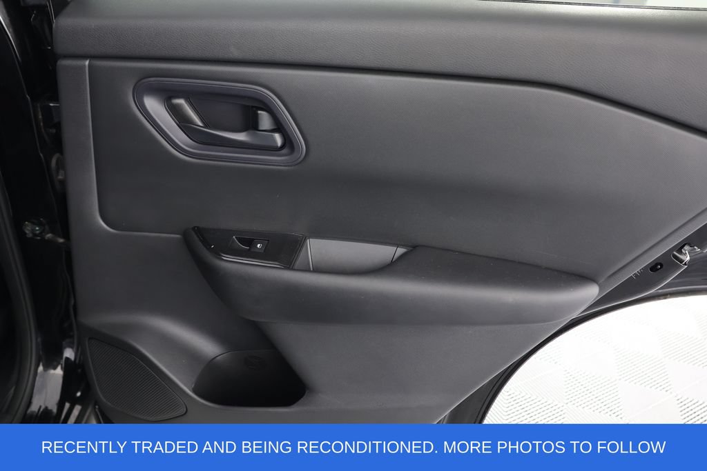 Used 2024 Nissan Rogue S AWD/4WD image 26