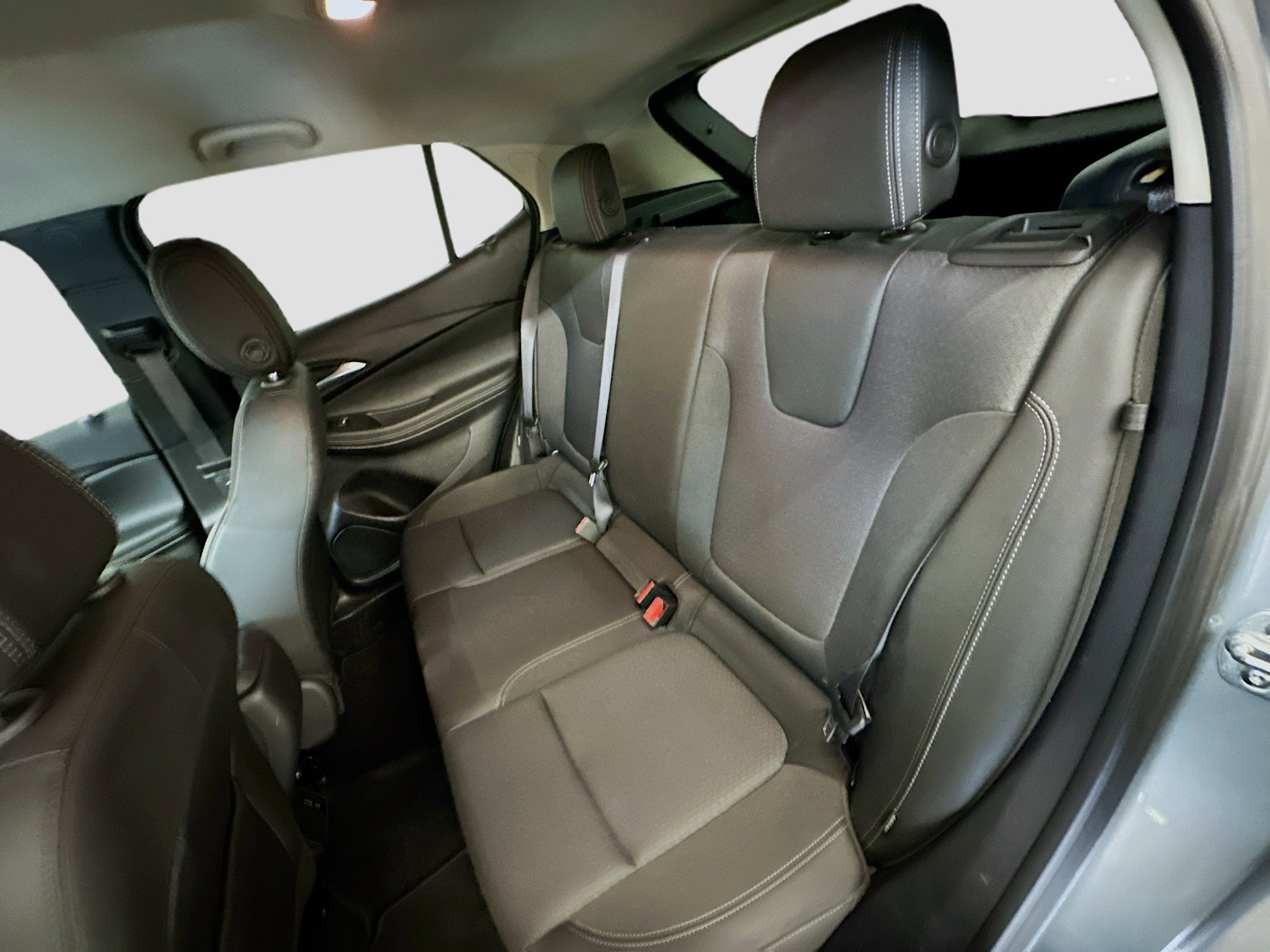 Used 2025 Buick Encore GX Preferred image 28