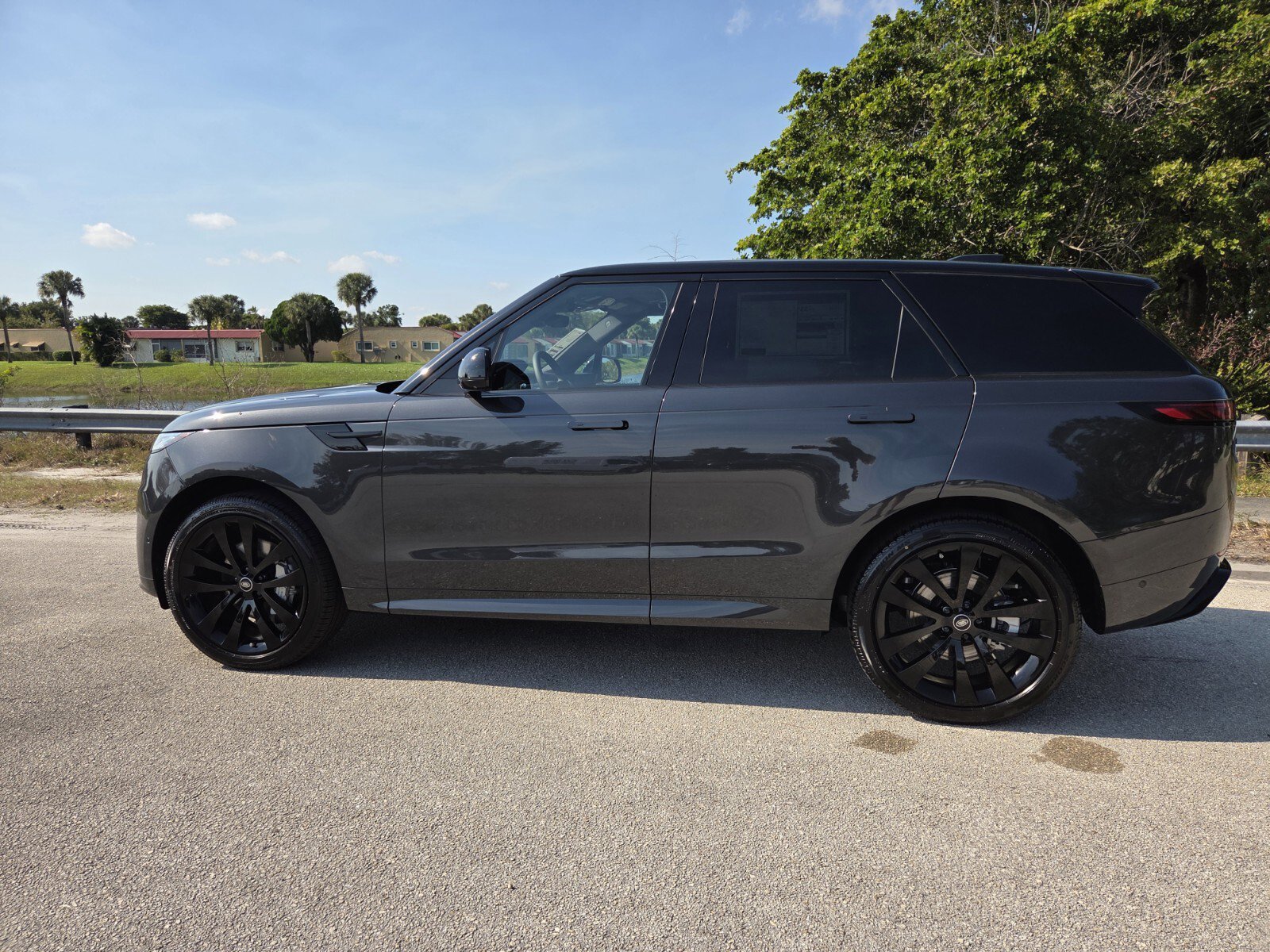New 2025 Land Rover Range Rover Sport Dynamic SE image 7