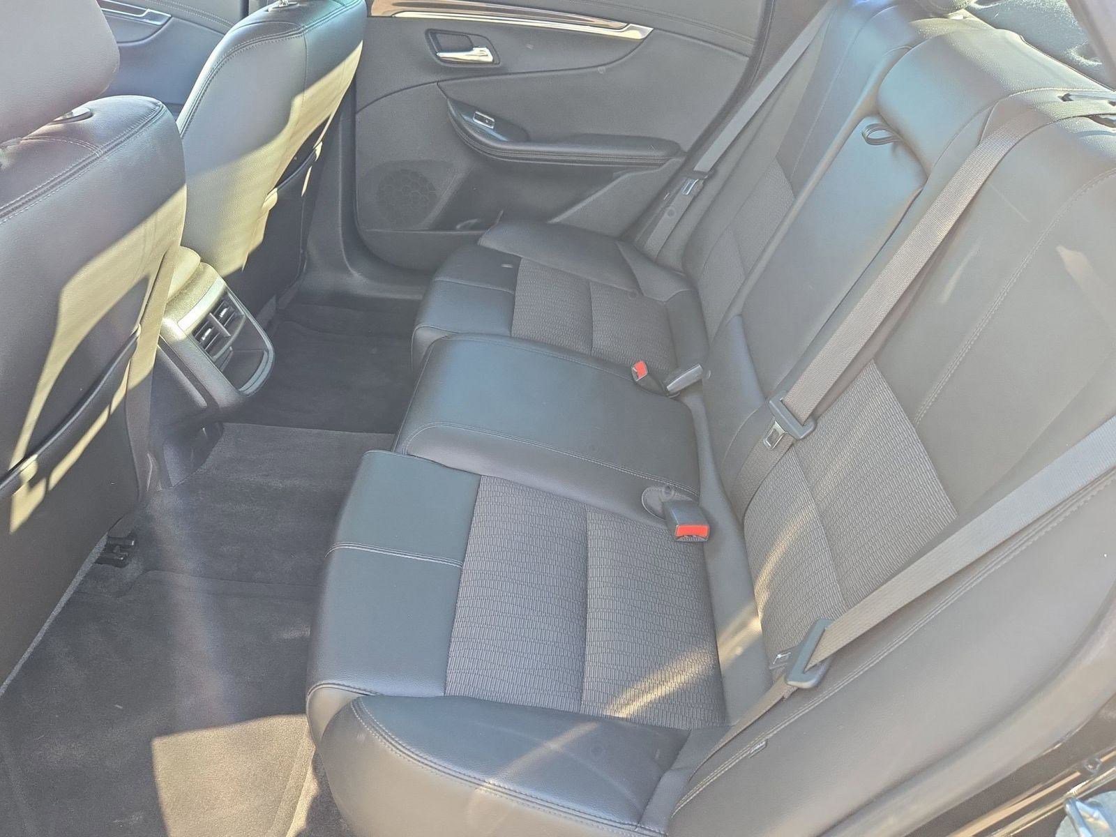 Used 2016 Chevrolet Impala LT image 11