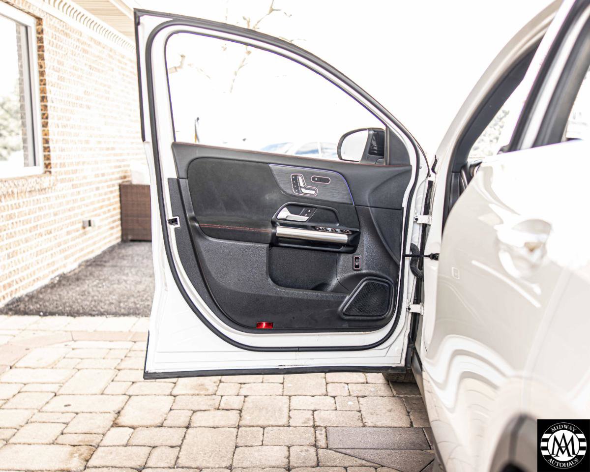 Used 2023 Mercedes-Benz GLA 250 4MATIC image 35