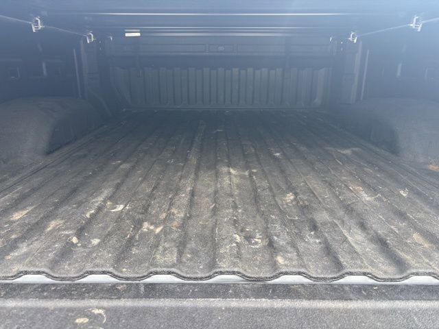 Used 2025 Chevrolet Silverado 2500 Custom w/ Custom Value Package image 35